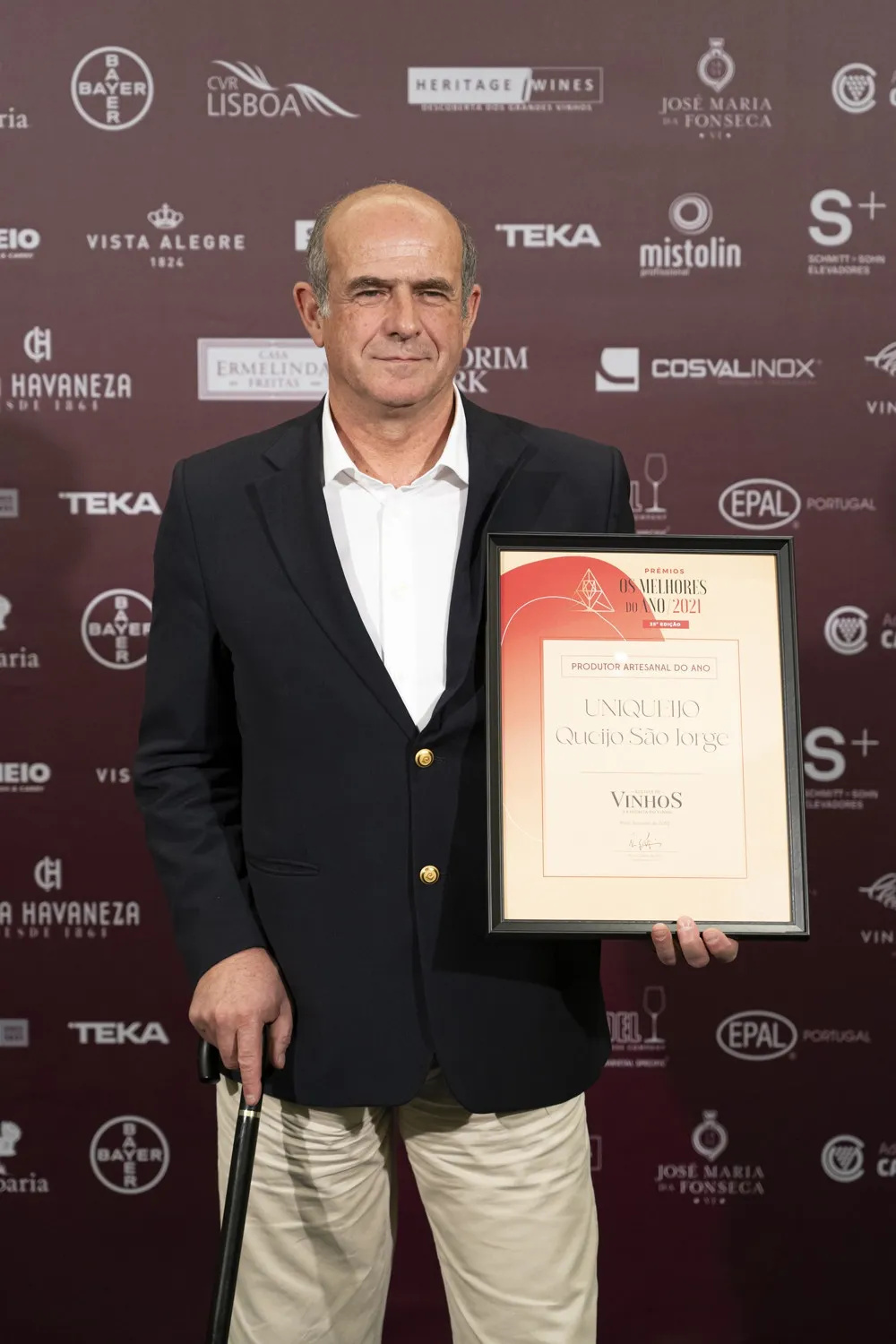 Uniqueijo wins award fot best artisan producer of the year at the "Revista de Vinhos" awards